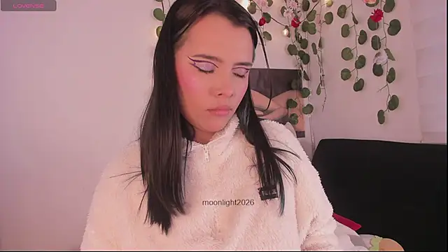 moonliiiight1 online show from 02/16/26, 11:01