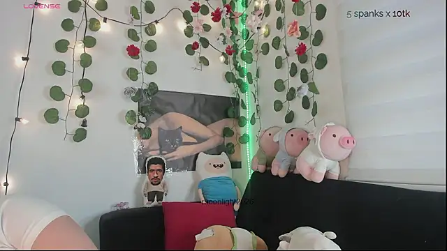 moonliiiight1 online show from 02/17/26, 11:00