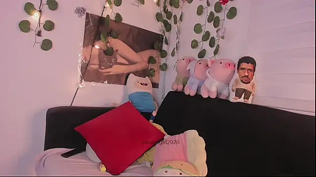 moonliiiight1 online show from 02/20/26, 11:05