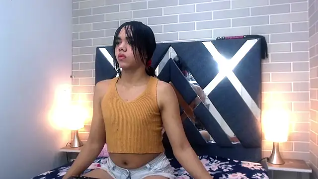 AndreaGil  online show from 02/02/25, 12:02