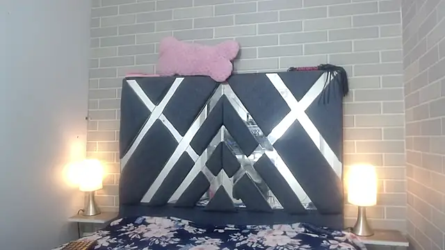 AndreaGil  online show from 02/04/25, 12:11