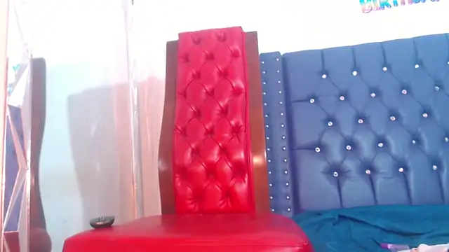 Queennwenn online show from 11/16/25, 11:38