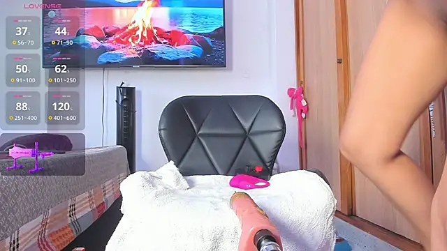 lily evil online show from 03/09/26, 04:00