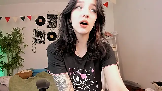 Viv Player online show from 02/06/25, 04:42