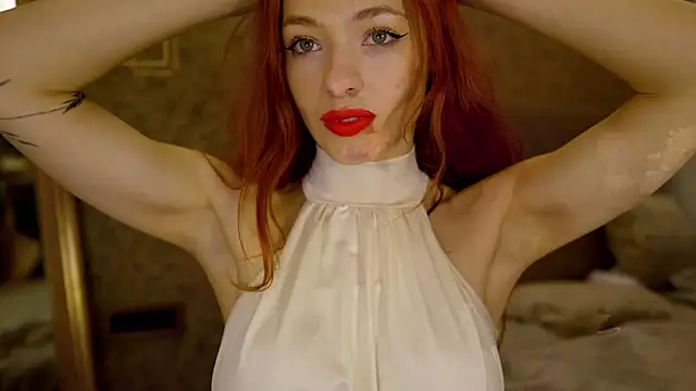 Snapshot of MiaRouge chatting on 05/15/26, 11:23 MiaRouge online show from 05/15/26, 11:23