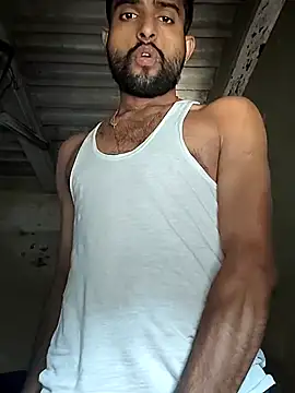 PRIYANHUxh online show from 12/15/25, 07:34