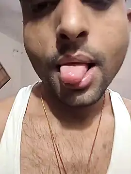 PRIYANHUxh online show from 04/02/26, 05:49