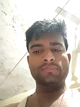 PRIYANHUxh online show from 04/03/26, 03:48