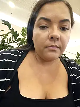 NayraLima0309 online show from 12/26/24, 11:35