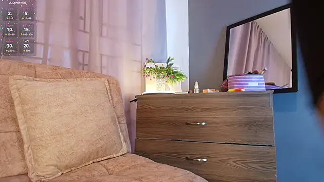 jade brunnette online show from 12/01/25, 08:03