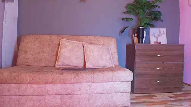 jade brunnette online show from 04/23/26, 08:22