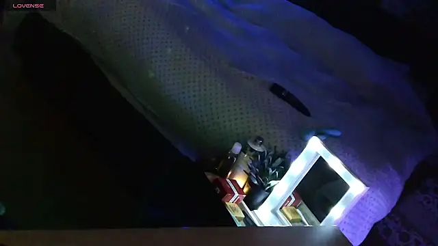 KatieDx online show from 02/25/25, 06:53