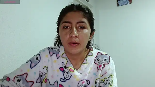 Snapshot of danna_peterson1 chatting on 04/22/26, 11:39 danna peterson1 online show from 04/22/26, 11:39