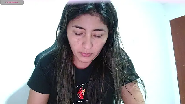 Snapshot of danna_peterson1 chatting on 06/28/26, 08:59 danna peterson1 online show from 06/28/26, 08:59