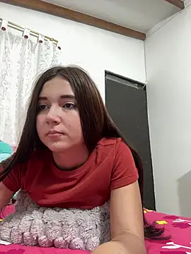 Snapshot of mia_cooper_24 chatting on 01/02/25, 07:29 mia cooper 24 online show from 01/02/25, 07:29