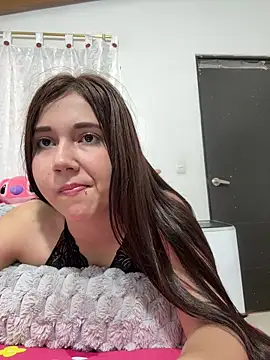 Snapshot of mia_cooper_24 chatting on 01/03/25, 07:29 mia cooper 24 online show from 01/03/25, 07:29