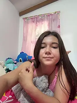 Snapshot of mia_cooper_24 chatting on 02/17/25, 04:15 mia cooper 24 online show from 02/17/25, 04:15