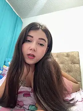 Snapshot of mia_cooper_24 chatting on 05/14/26, 03:35 mia cooper 24 online show from 05/14/26, 03:35