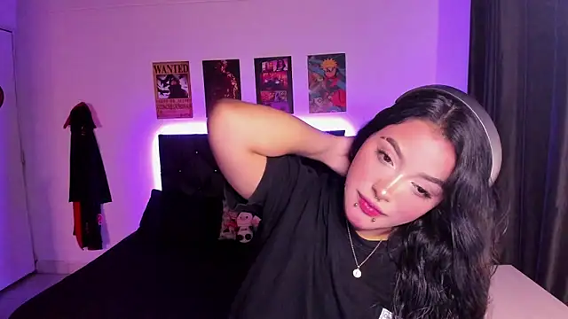 Snapshot of Mariana_Hasper_ chatting on 09/20/25, 12:11 Mariana Hasper  online show from 09/20/25, 12:11