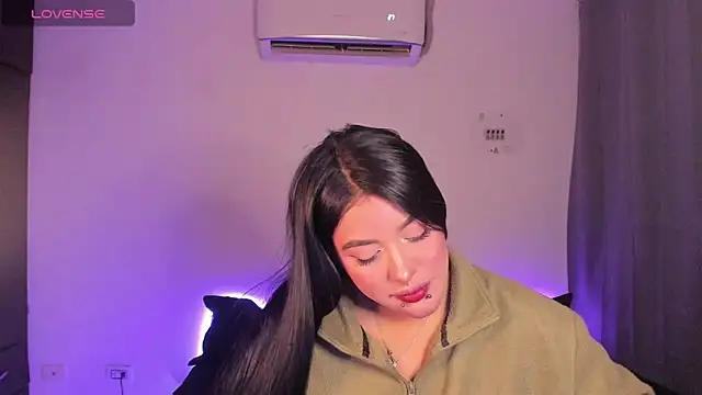 Snapshot of Mariana_Hasper_ chatting on 06/19/26, 07:23 Mariana Hasper online show from 06/19/26, 07:23