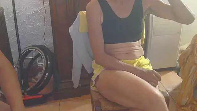 couplemilf2 online show from 05/03/26, 04:24
