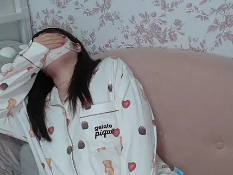 mei hosina online show from 02/06/26, 03:48