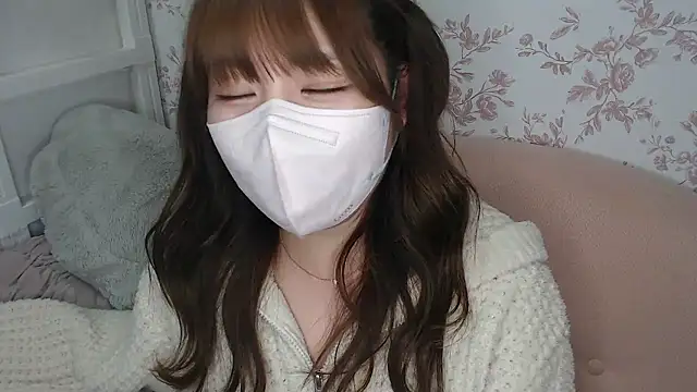 mei hosina online show from 04/04/26, 03:42