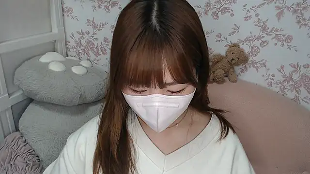 mei hosina online show from 04/16/26, 03:35