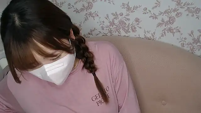 Snapshot of mei_hosina chatting on 06/18/26, 03:49 mei hosina online show from 06/18/26, 03:49