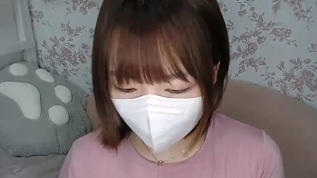 Snapshot of mei_hosina chatting on 07/05/26, 03:52 mei hosina online show from 07/05/26, 03:52
