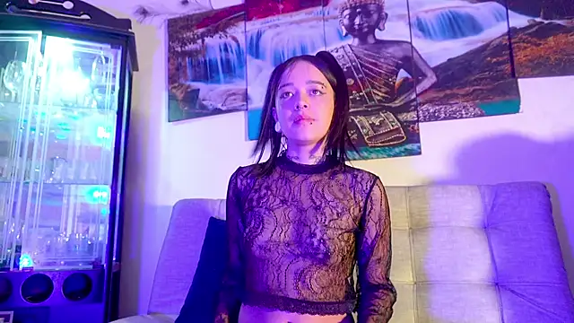 ariana-white- online show from 04/14/26, 11:33