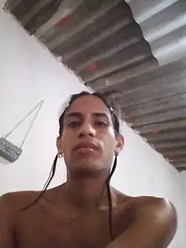 Snapshot of AlexaWarner chatting on 11/03/25, 04:08 AlexaWarner online show from 11/03/25, 04:08