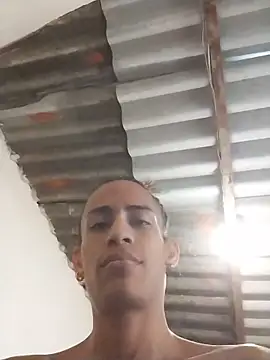 Snapshot of AlexaWarner chatting on 11/14/25, 04:06 AlexaWarner online show from 11/14/25, 04:06