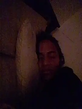 Snapshot of AlexaWarner chatting on 12/04/25, 05:43 AlexaWarner online show from 12/04/25, 05:43