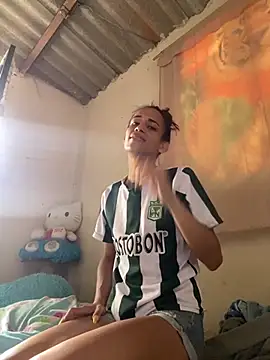 Snapshot of AlexaWarner chatting on 01/19/26, 04:11 AlexaWarner online show from 01/19/26, 04:11