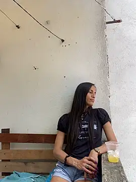 Snapshot of AlexaWarner chatting on 02/28/26, 06:09 AlexaWarner online show from 02/28/26, 06:09