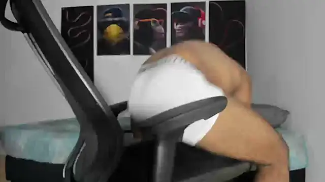 Snapshot of Hardboy_latin chatting on 02/19/25, 12:46 Hardboy latin online show from 02/19/25, 12:46