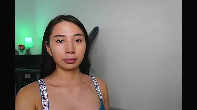 AlessiaVix online show from 12/29/24, 04:51