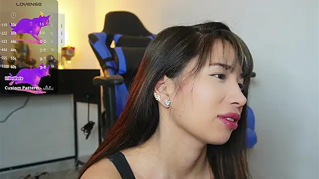 AlessiaVix online show from 02/24/25, 05:31