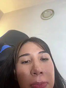 AlessiaVix online show from 03/19/25, 09:16