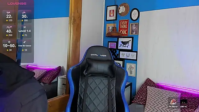 VladHellsing4 online show from 02/19/25, 02:44