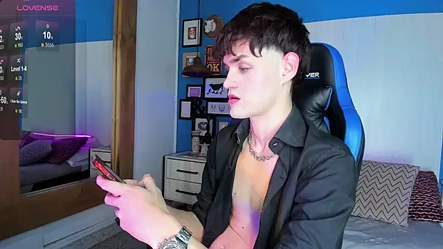 VladHellsing4 online show from 03/01/25, 04:00