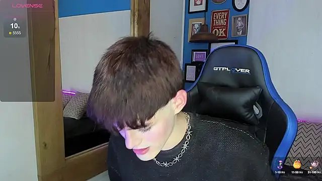 VladHellsing4 online show from 03/18/25, 01:42