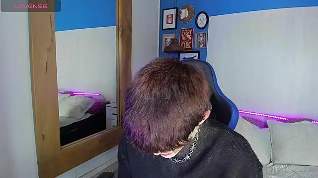 VladHellsing4 online show from 03/21/25, 01:56