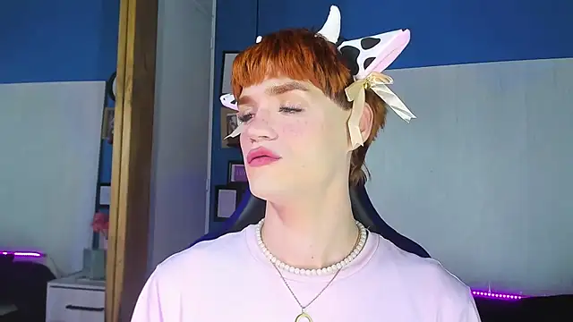 VladHellsing4 online show from 09/18/25, 02:30