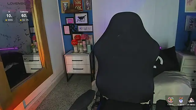 VladHellsing4 online show from 10/28/25, 02:53