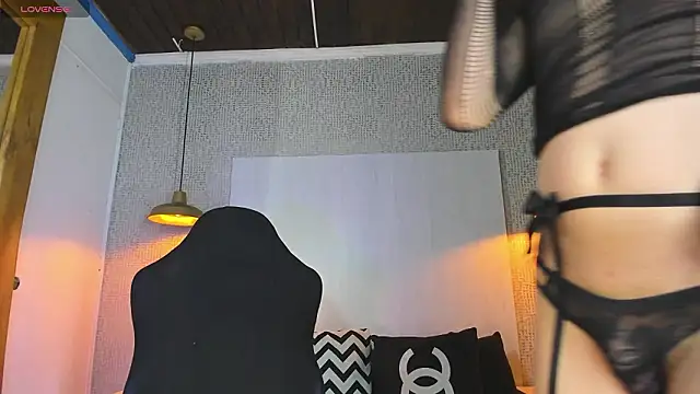 VladHellsing4 online show from 01/17/26, 02:44