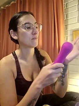 Afrania online show from 04/15/26, 04:19