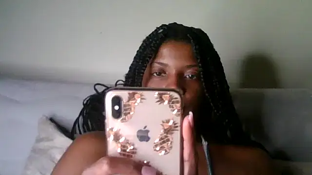 Snapshot of CaramelGoddessxoxo chatting on 06/03/26, 05:21 CaramelGoddessxoxo online show from 06/03/26, 05:21
