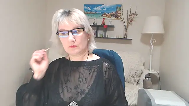 Snapshot of FleurMays chatting on 02/11/25, 03:50 FleurMays online show from 02/11/25, 03:50